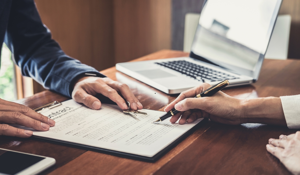 Professional contract management for building operations and facility maintenance